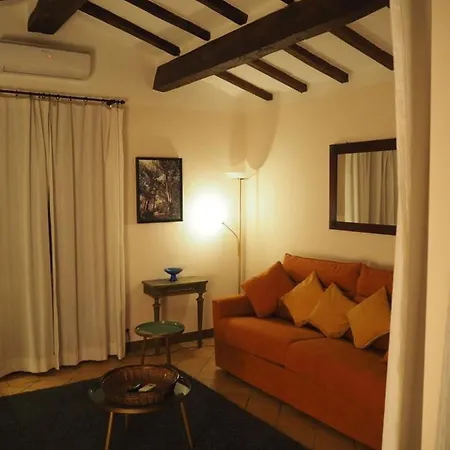 Le Querciolaie Monte Cavallo - Upper Apartment *